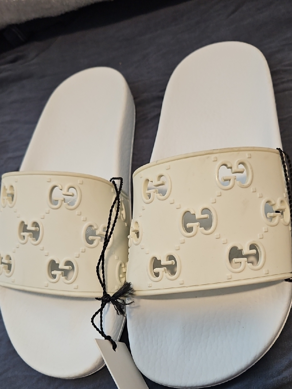 Gucci White Interlocking G Cutout Slide Sandals Sz 7 New - Picture 8 of 10